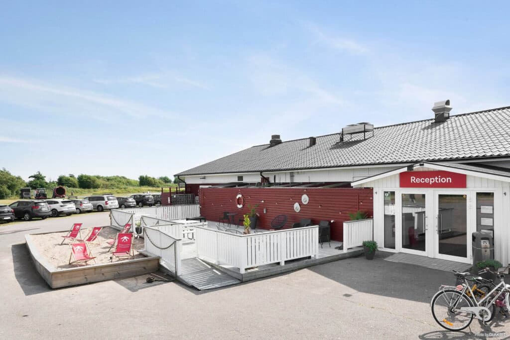 Reception och servicehus på campingen  First Camp Björkäng - Varberg