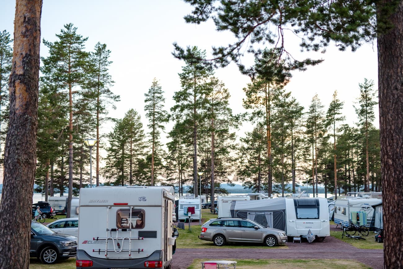 Orsa - Dalarna Camping med utsikt över Orsasjön.