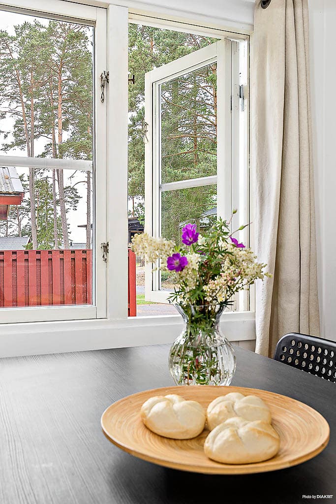 egen altan i stugan på kolmården - norrköping