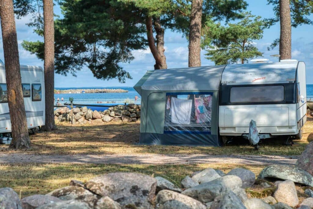 Stugor på Öland för en härlig sommarsemester vid kusten