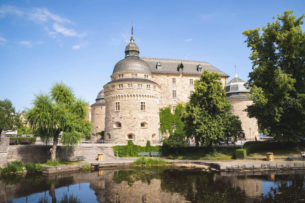 Örebro slott i närheten av First Camp Ånnaboda.