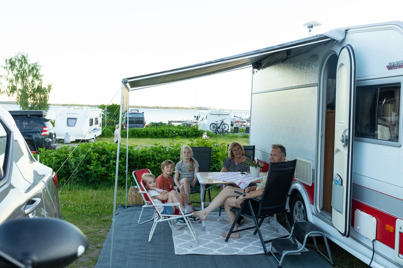 First Camp Kolmården – Norrköping – camping nära djurpark och Bråviken med stugor och naturnära upplevelser.