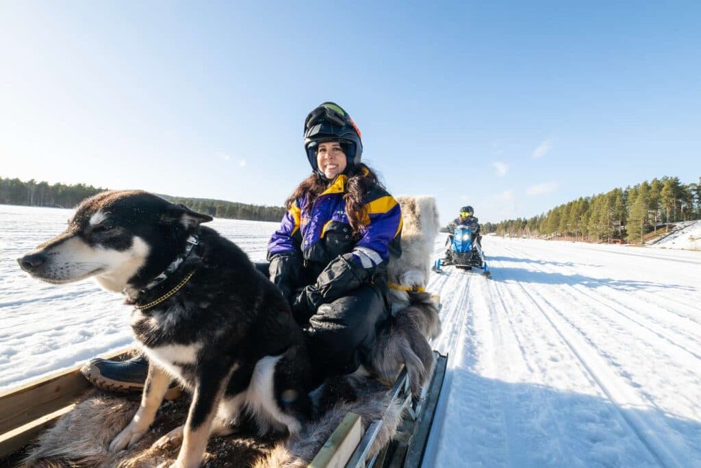 Vinteraktiviteter och snöskoter på campingen First Camp Ansia - Lycksele