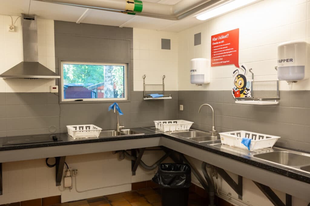 Servicehus på campingplatsen i Linköping, First Camp Glyttinge - Linköping