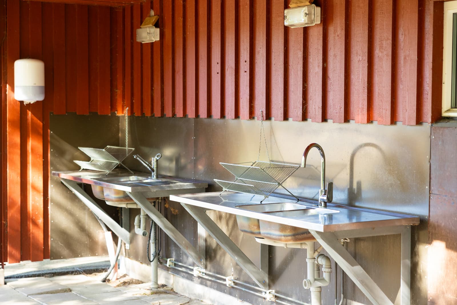 Servicehus på campingplatsen i Linköping, First Camp Glyttinge - Linköping