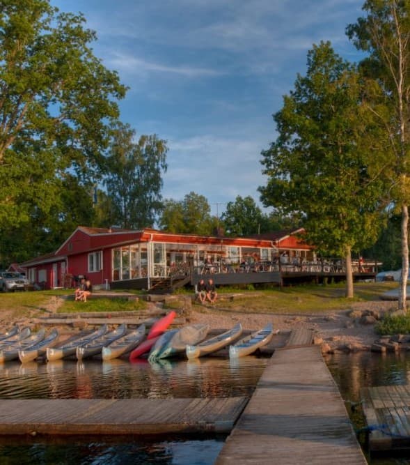 First camp sjöstugan - älmhult. hyr kajak och kanot.