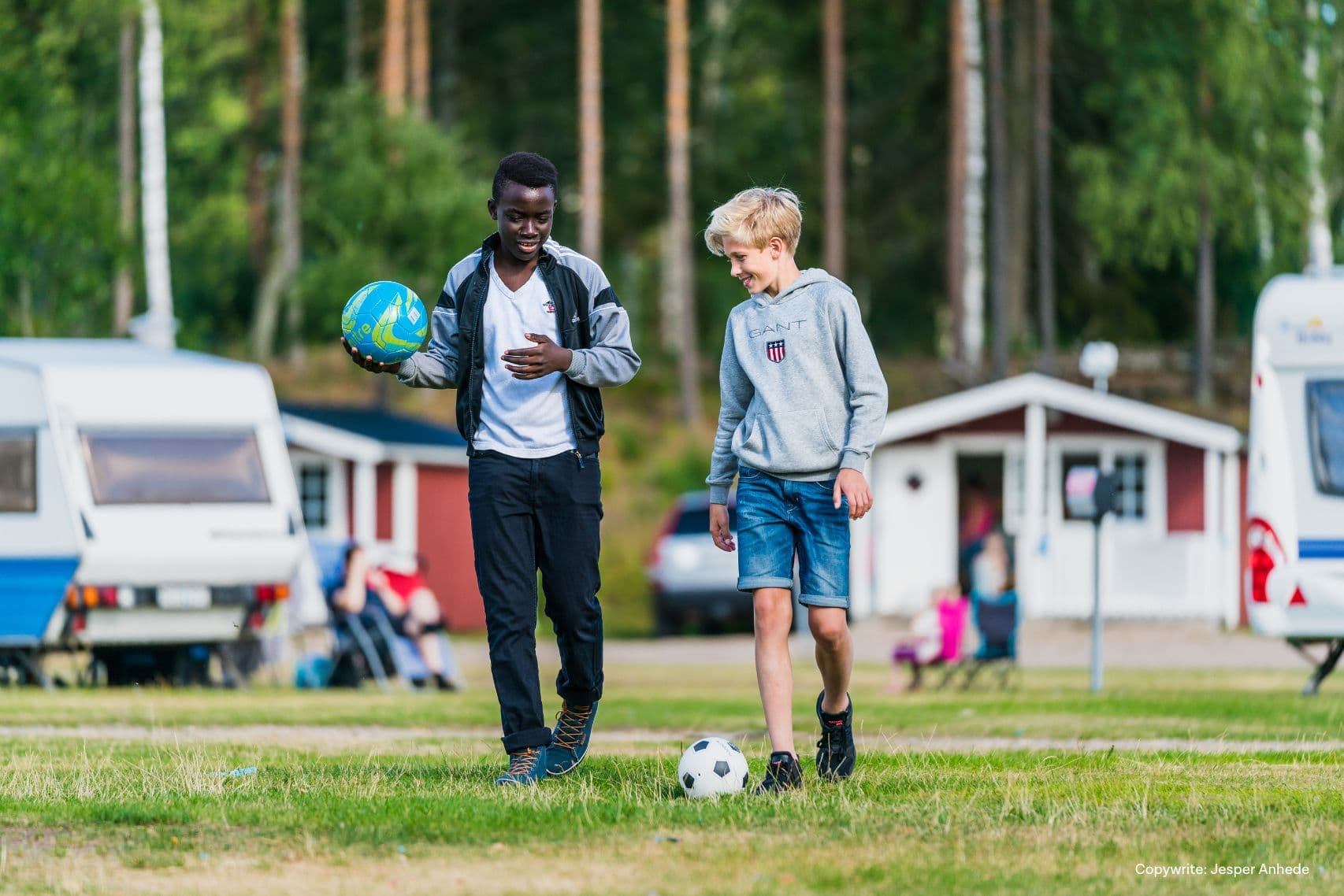 Klassresa och gruppresor på camping. Skolklass på First Camp Skara Sommarland.