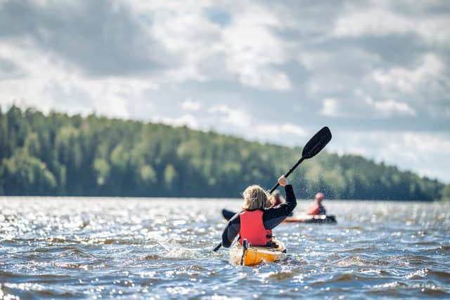 Hyr kajak och aktiviteter på campingen i Årjäng