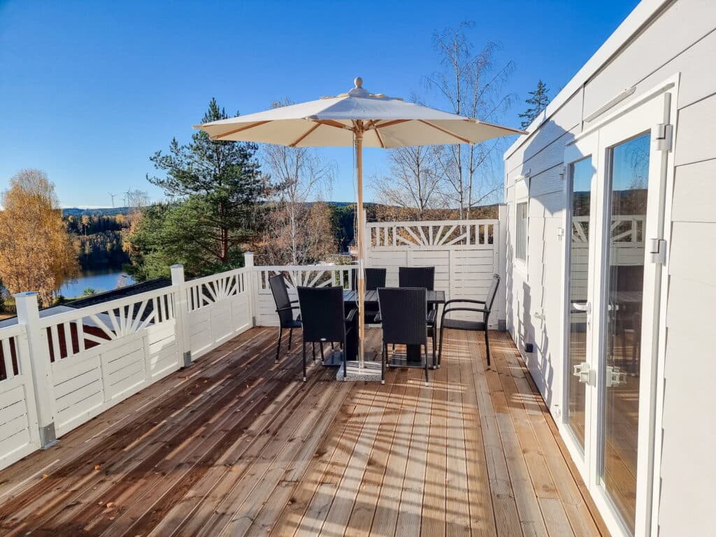 Altan för Villavagn Solbacken, en stuga på Sommarvik.