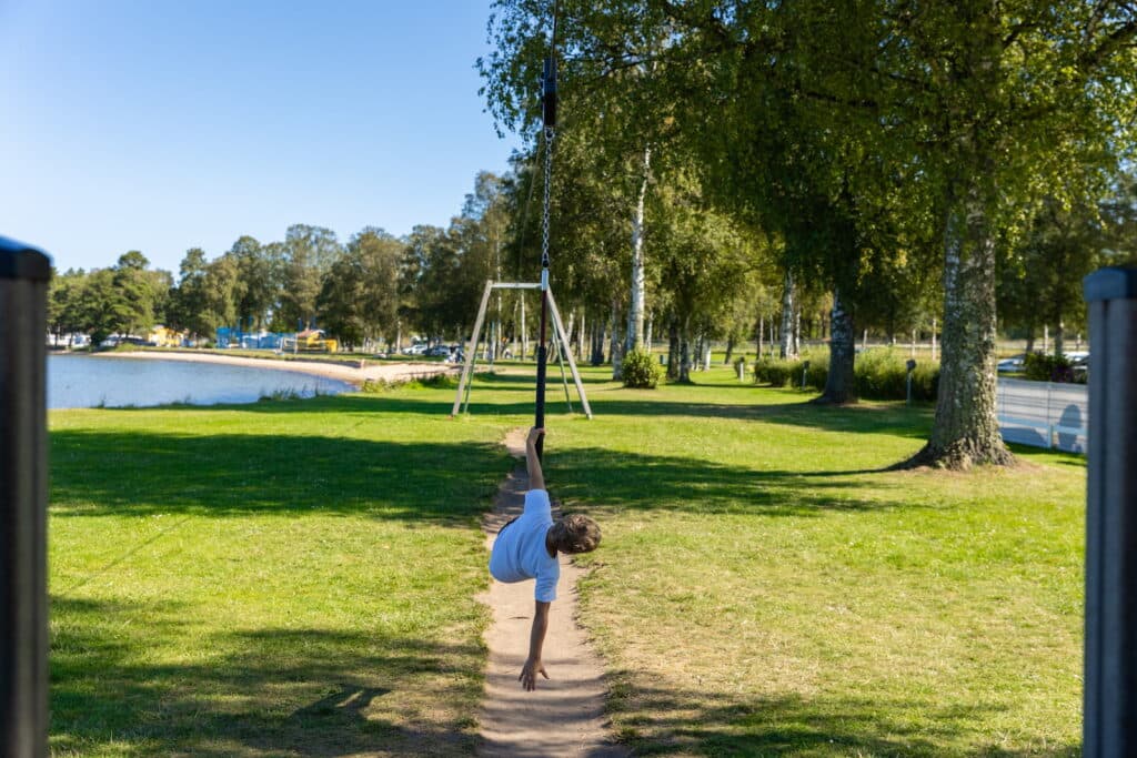 Glada barn på First Camp Vadstena - Vättern