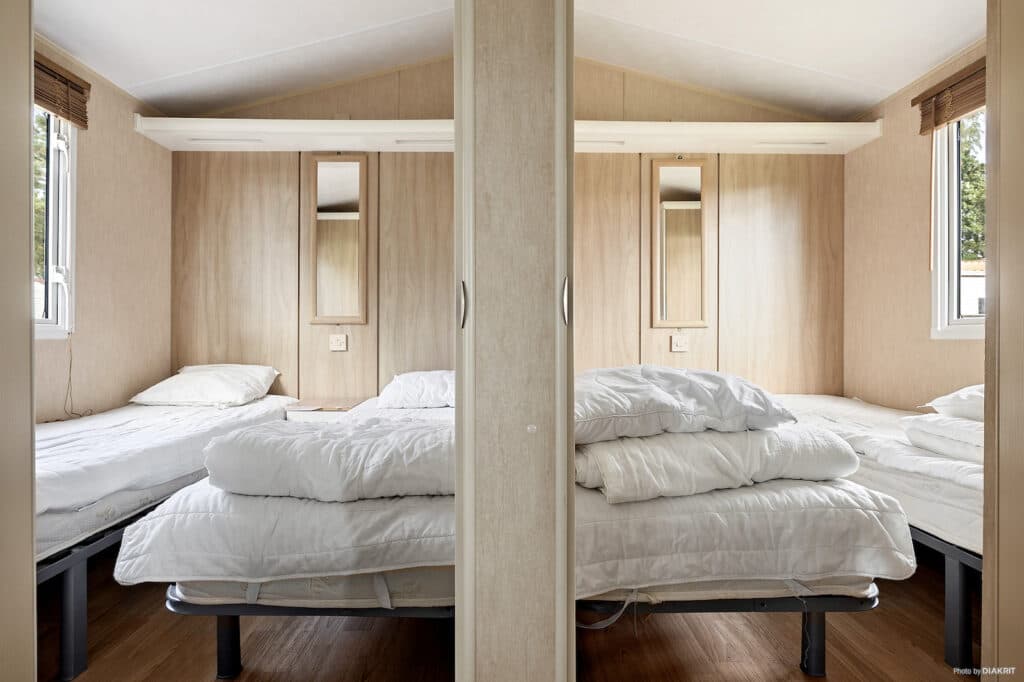 Sovrum för Villavagn Vättervik på First Camp Vadstena – Vättern